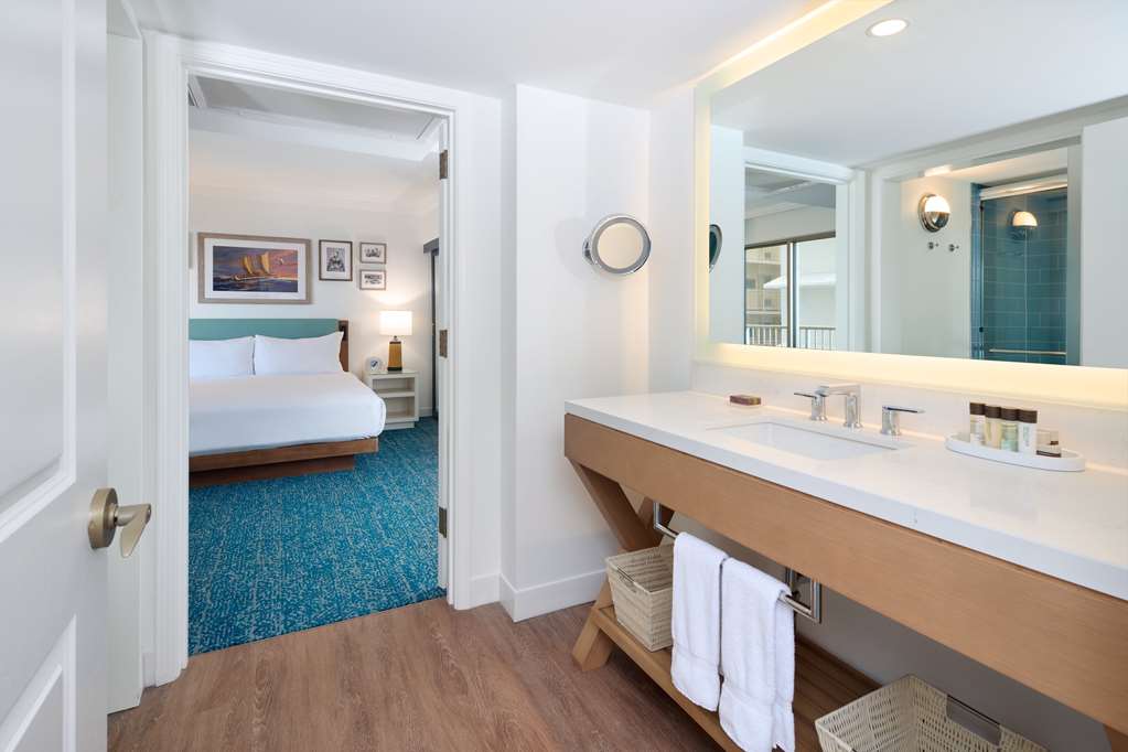 Outrigger Reef Waikiki Beach Resort - photo 64