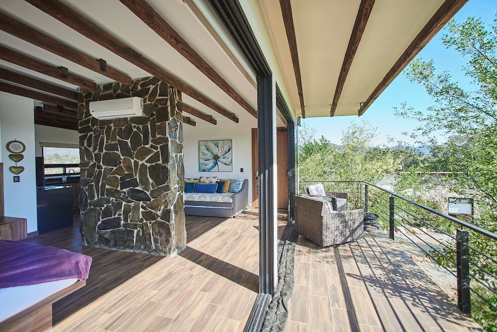 Oasis 444 in Valle De Guadalupe, Mexico