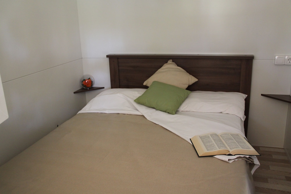 Holiday Homes Maravea Classic — 4-Star Luxury Hotel in Novigrad, Croatia
