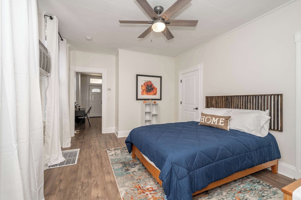 Historic Ludlow Apt A — 4-Star Luxury Hotel in Covington, United States