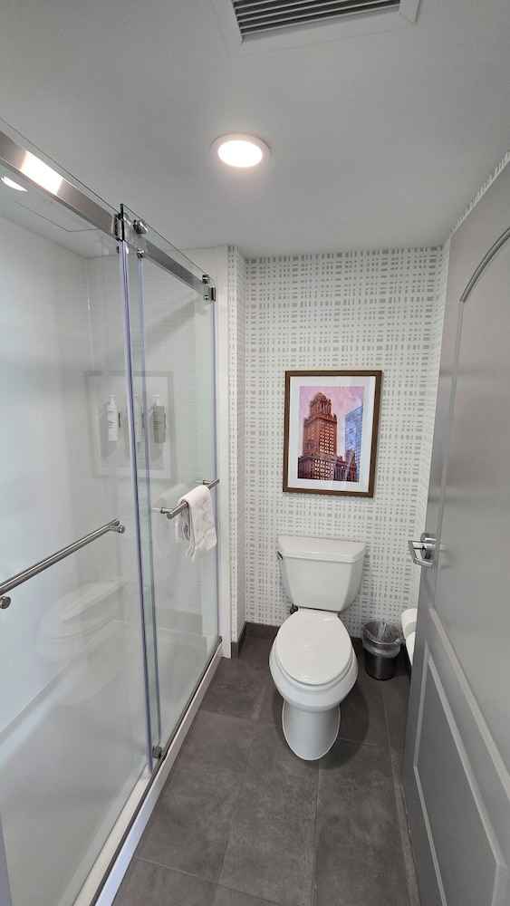 Hampton Inn & Suites Chicago Deer Park - photo 43