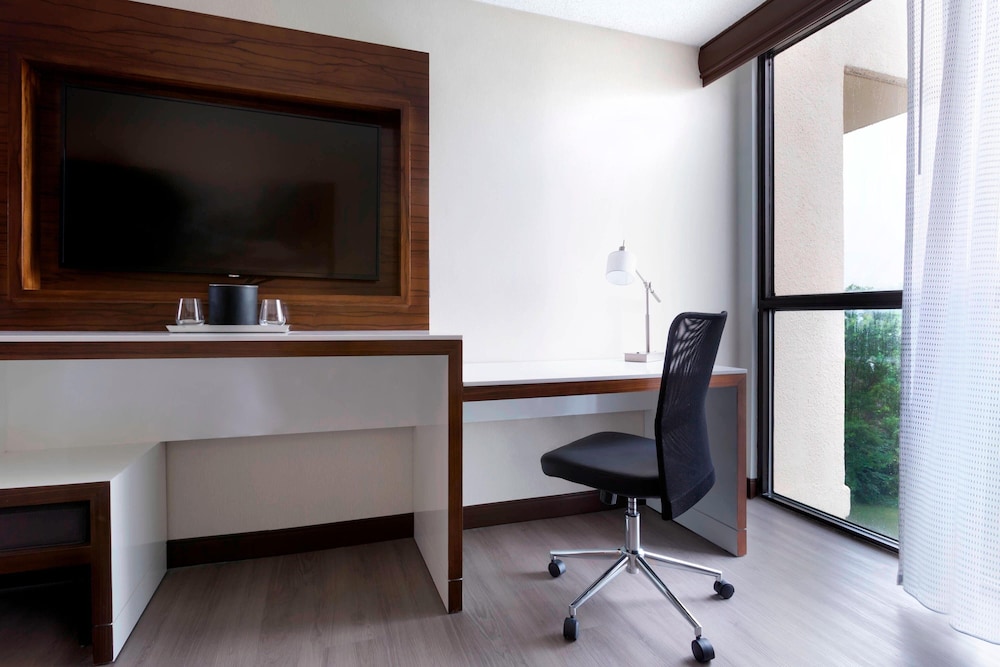 Marriott Greensboro Airport - photo 14