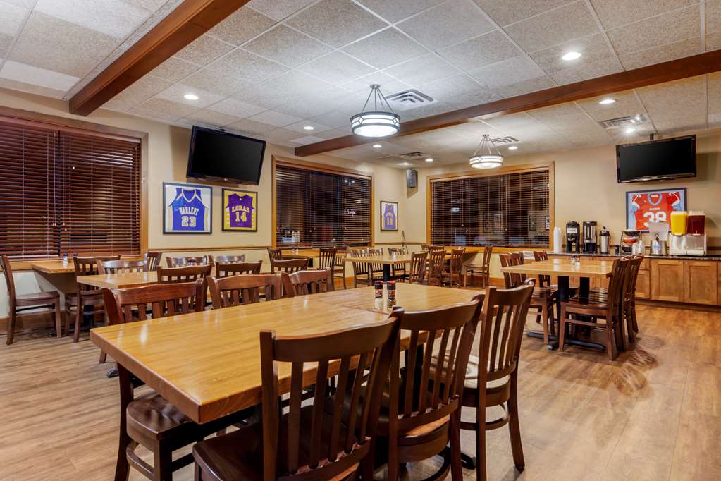 Best Western Plus Dubuque Hotel & Conference Center - photo 47