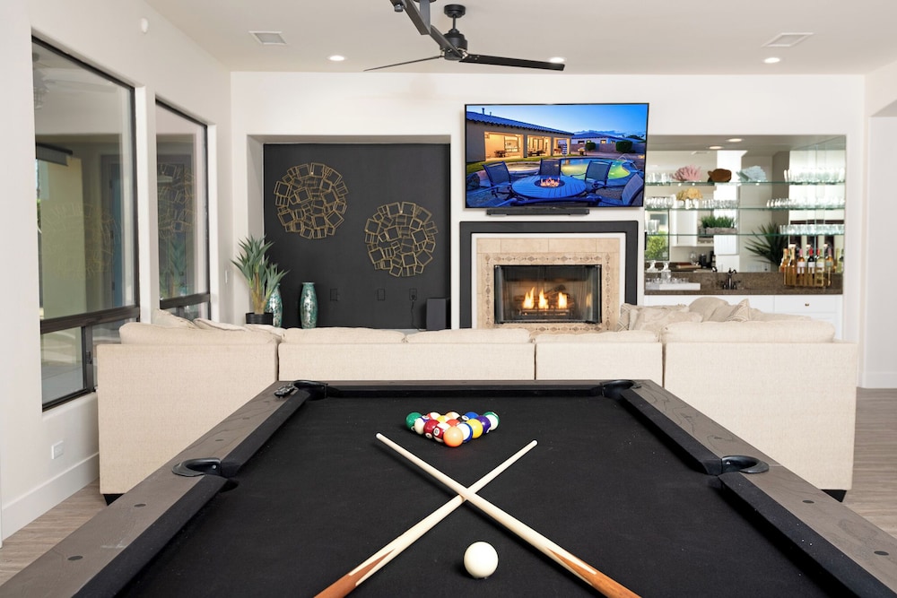 Luxury Resort Style Living w Pool & Jacuzzi - photo 37