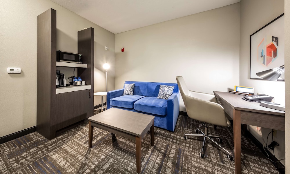 Hilton Garden Inn Beaumont TX - photo 14