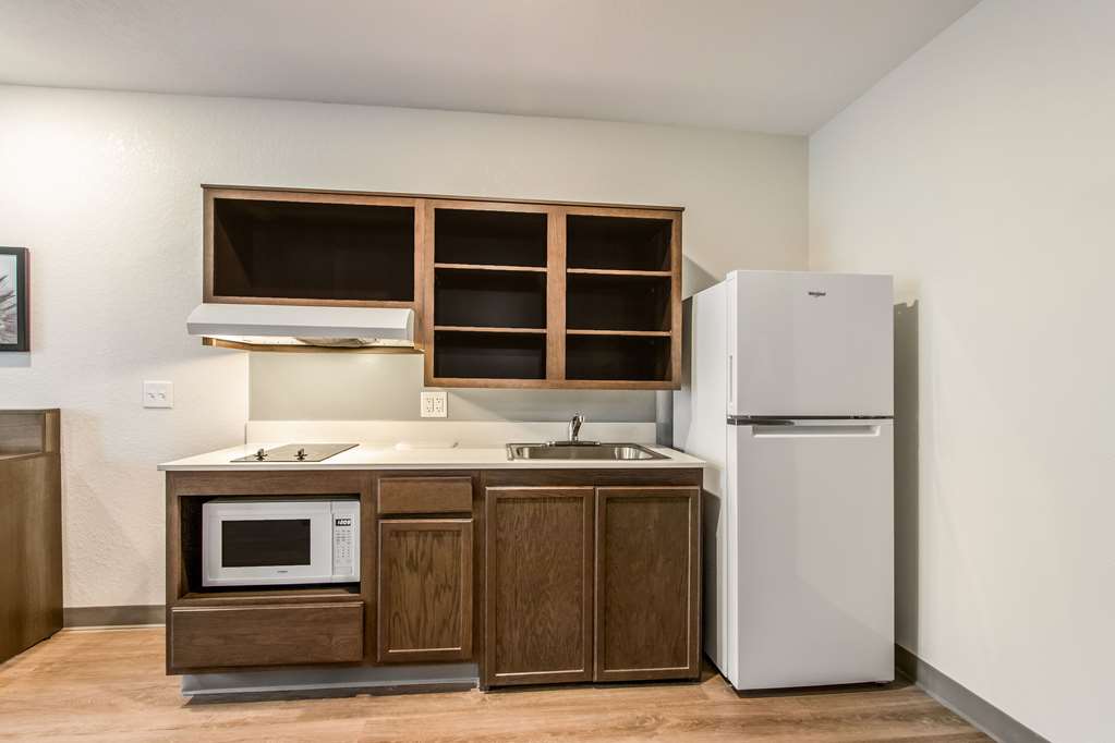 WoodSpring Suites Doral Miami Airport - photo 26