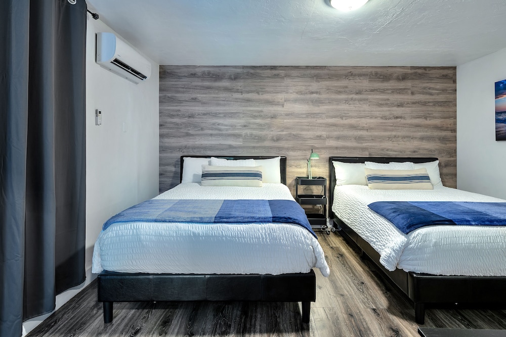 Oasis Hotel - photo 33