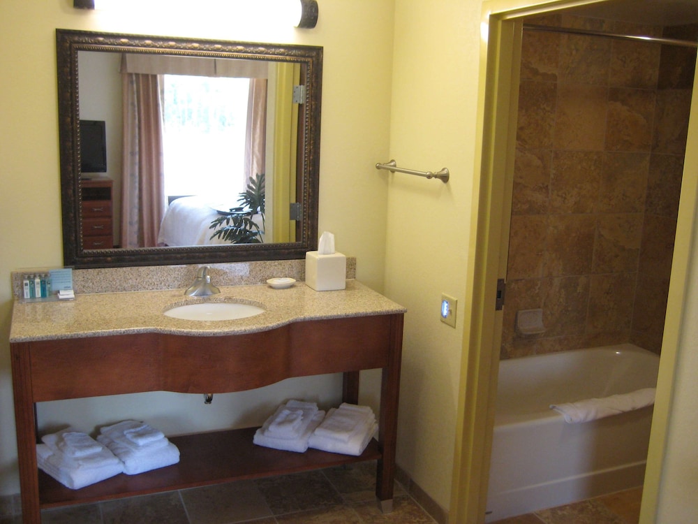 Hampton Inn & Suites McComb - photo 44