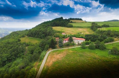 La Cascina Langa — 4-Star Luxury Hotel in Ponti, Italy