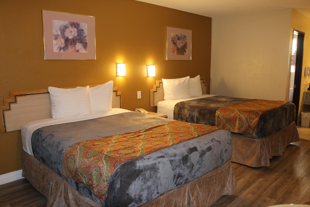 Budget Inn Barstow - photo 2