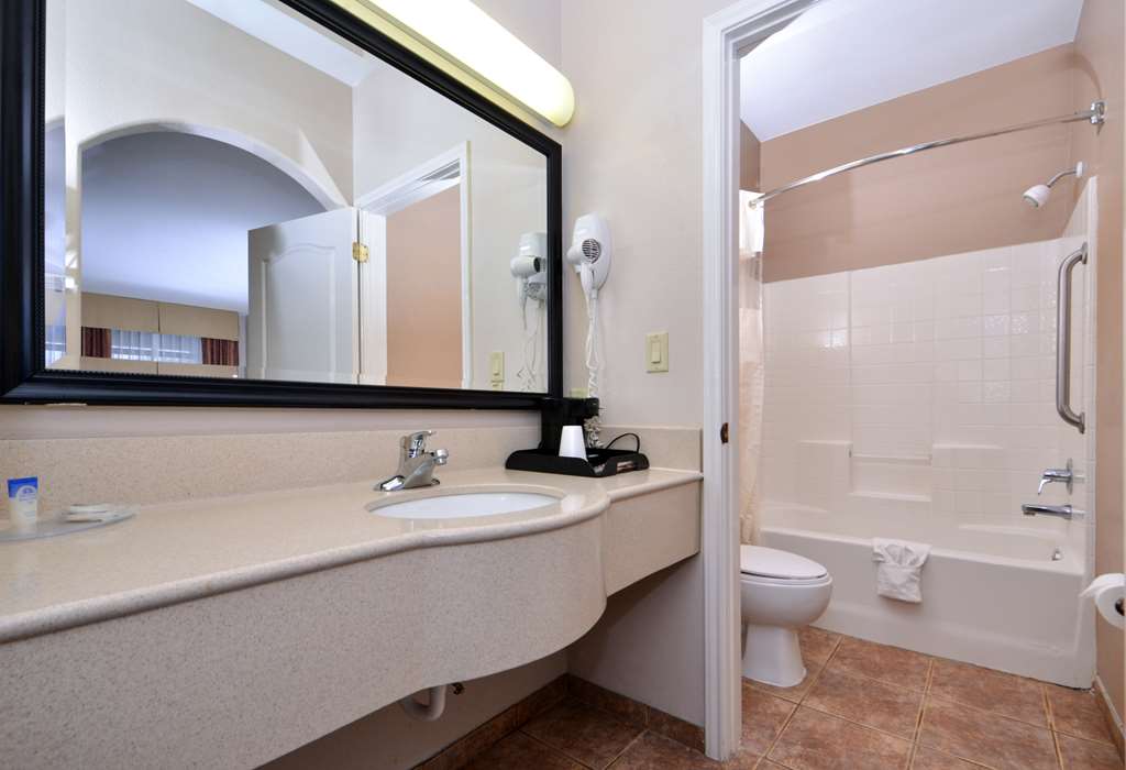 Americas Best Value Inn & Suites San Benito - photo 21