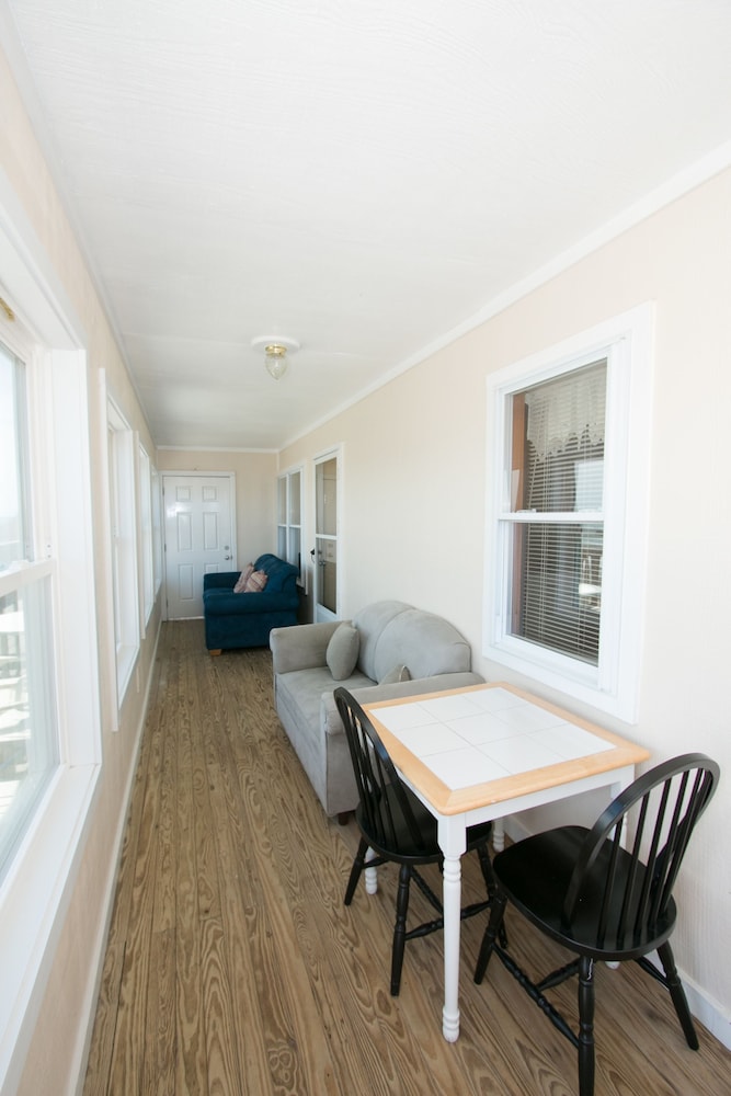 Outer Banks Motel - photo 32