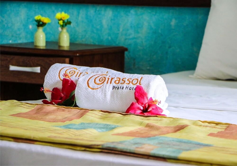 Girassol Praia Hotel — Valenca