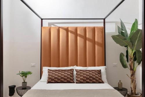 A World Aparts 21 T. Argentina — 4-Star Luxury Hotel in Rome, Italy