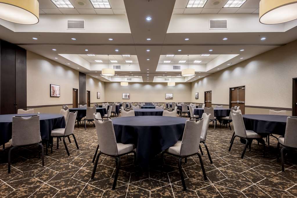 Best Western Premier Bryan College Station - photo 35