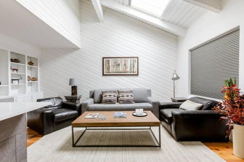 Summit's Rest — 4-Star Luxury Hotel in Snowmass Village, United States