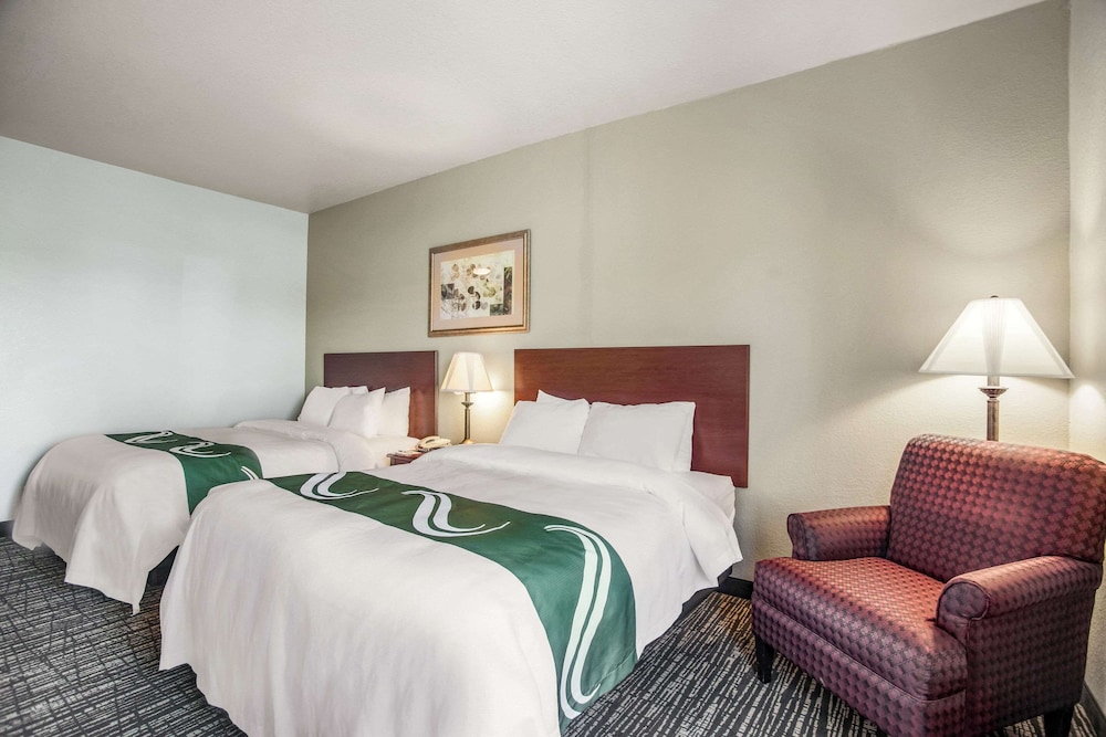 Quality Inn Parsons North - photo 8