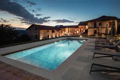 Relais Chiarene — hotel in Novello