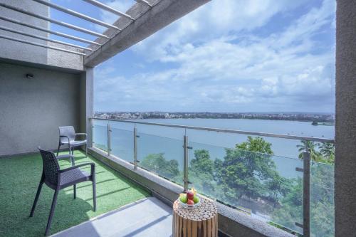 Grey Stone Lakefront PentHouse Family Rooms — 5-Star Luxury Hotel in Kolhapur, India