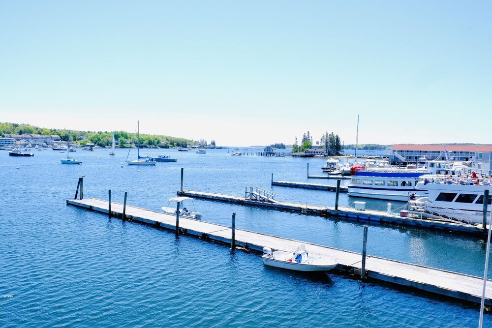Fishermans Wharf Inn - photo 15