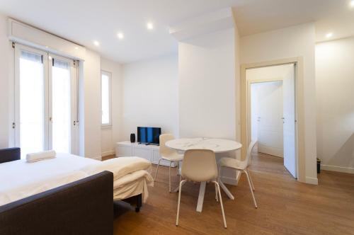 Youhosty Gioia Tower View — eco-hotel in Milan