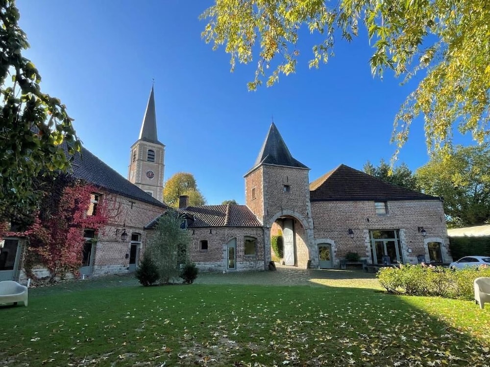 Logis Hôtel La Gentilhommière pet-friendly hotel Artres