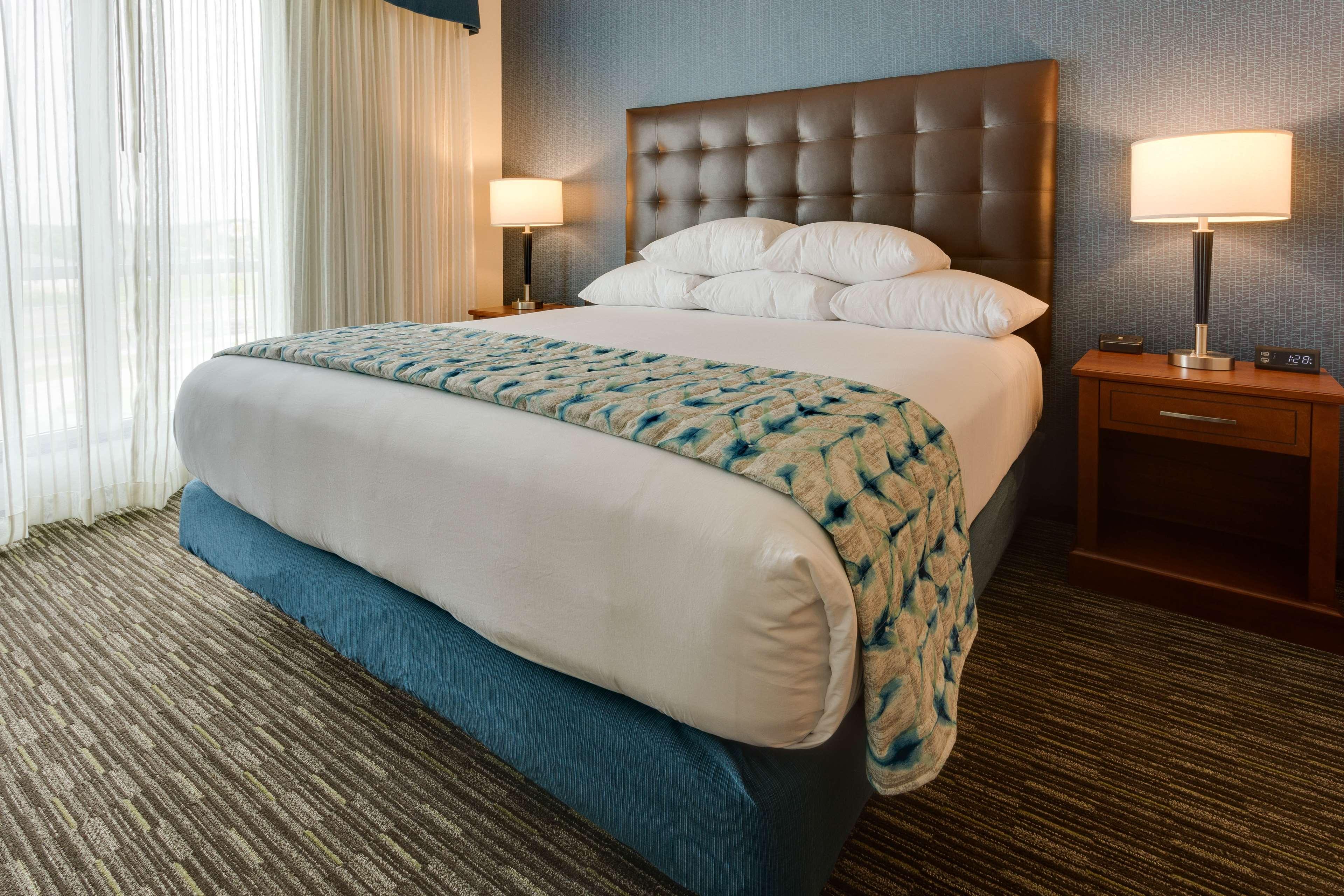 Howard Johnson Inn Columbia - photo 8
