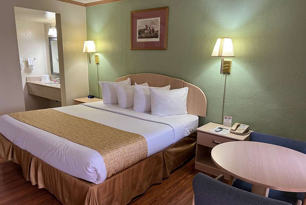 Travelodge by Wyndham Holbrook - photo 10