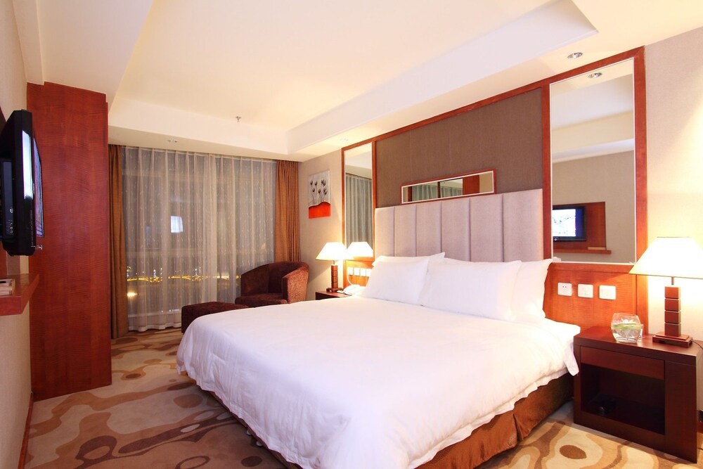 Grand Bay View International Hotel in Dali, People's Republic of China