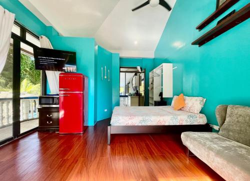 Ngermid Oasis Studio W Kitchenette & Pool View — 4-Star Luxury Hotel in Koror, Palau