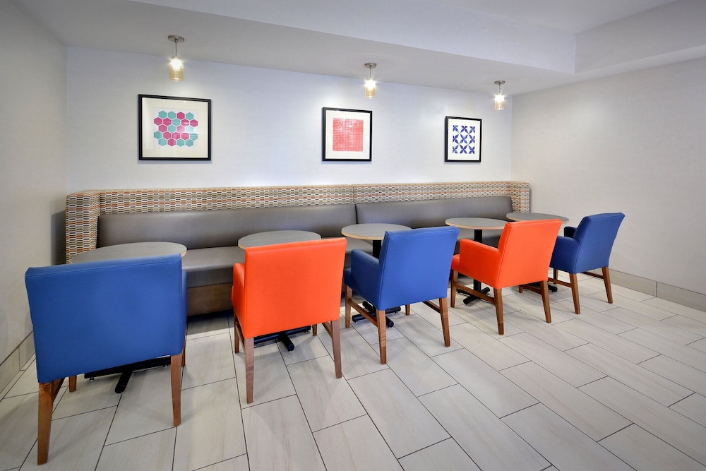 Holiday Inn Express Durham by IHG - photo 34