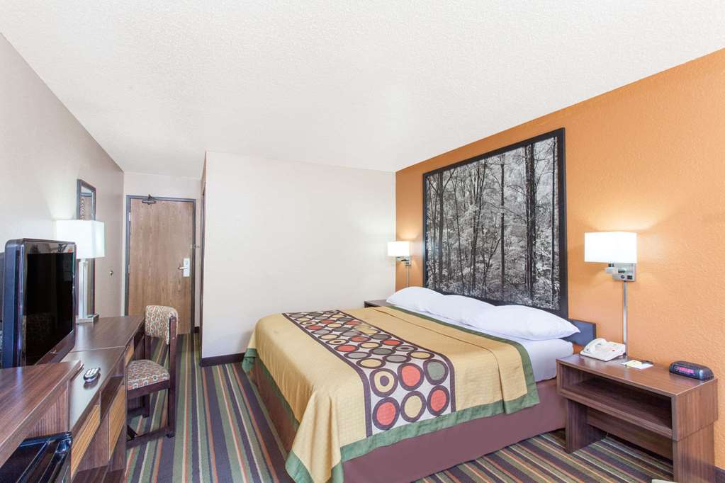 Super 8 by Wyndham Norton VA - photo 6