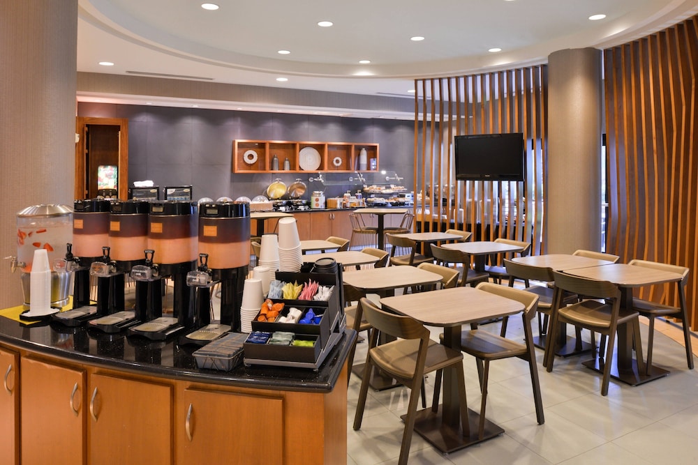 SpringHill Suites by Marriott Corona Riverside - photo 29
