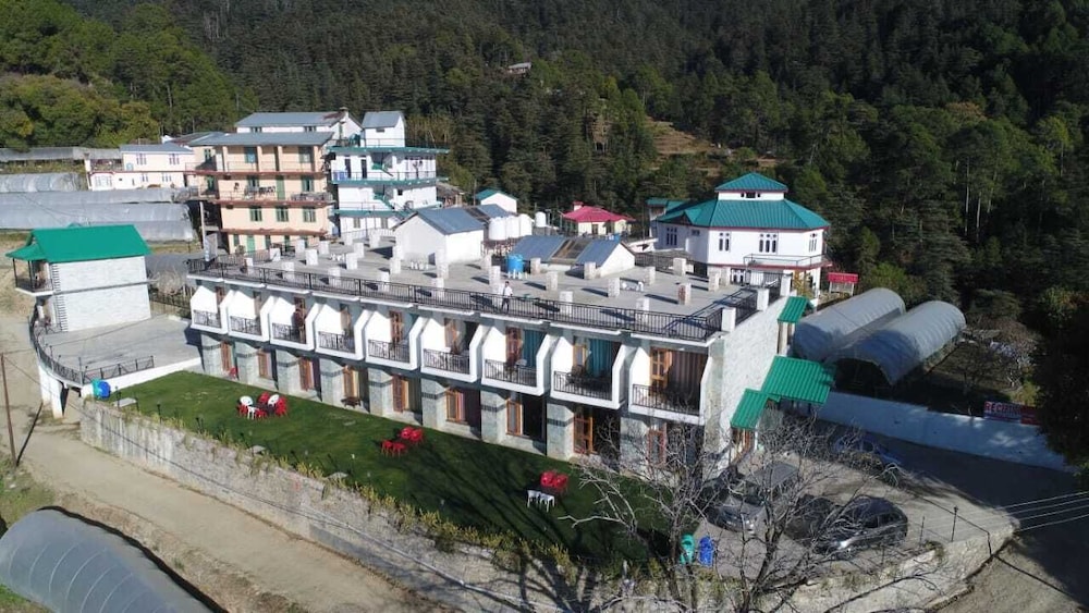 Mountain View Resort - carbon neutral hotel in Kasauli
