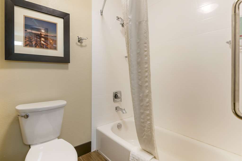 Best Western Columbia River Waterfront Hotel Astoria - photo 32