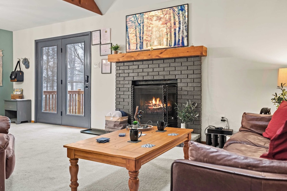 Hidden Bear by Avantstay A Central Location — hotel in Towamensing Trails