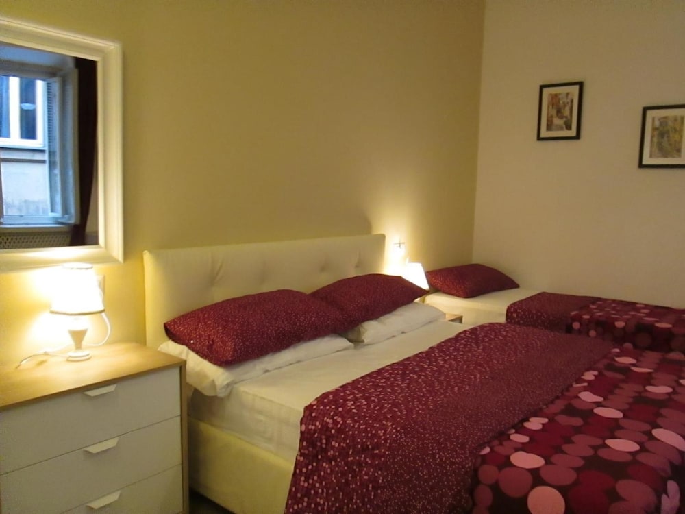 Trevi Elegance Suite — 4-Star Luxury Hotel in Rome, Italy