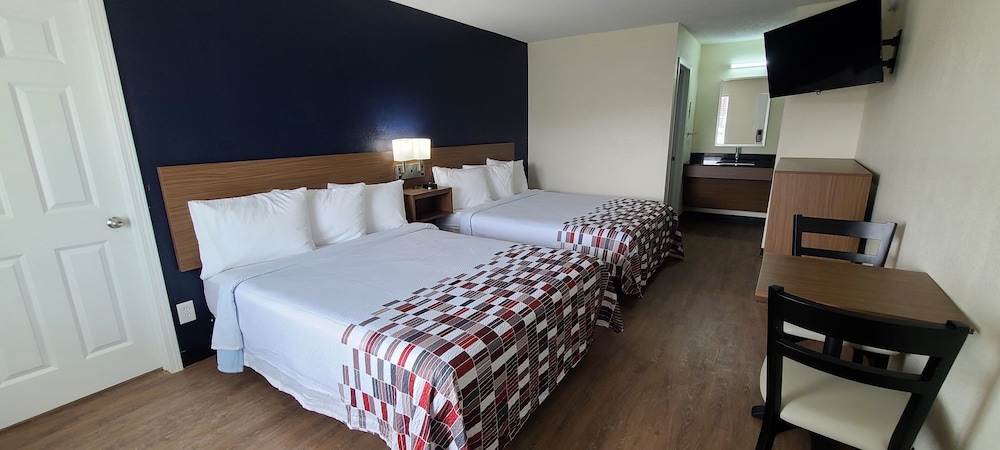 Red Roof Inn Byron - photo 15