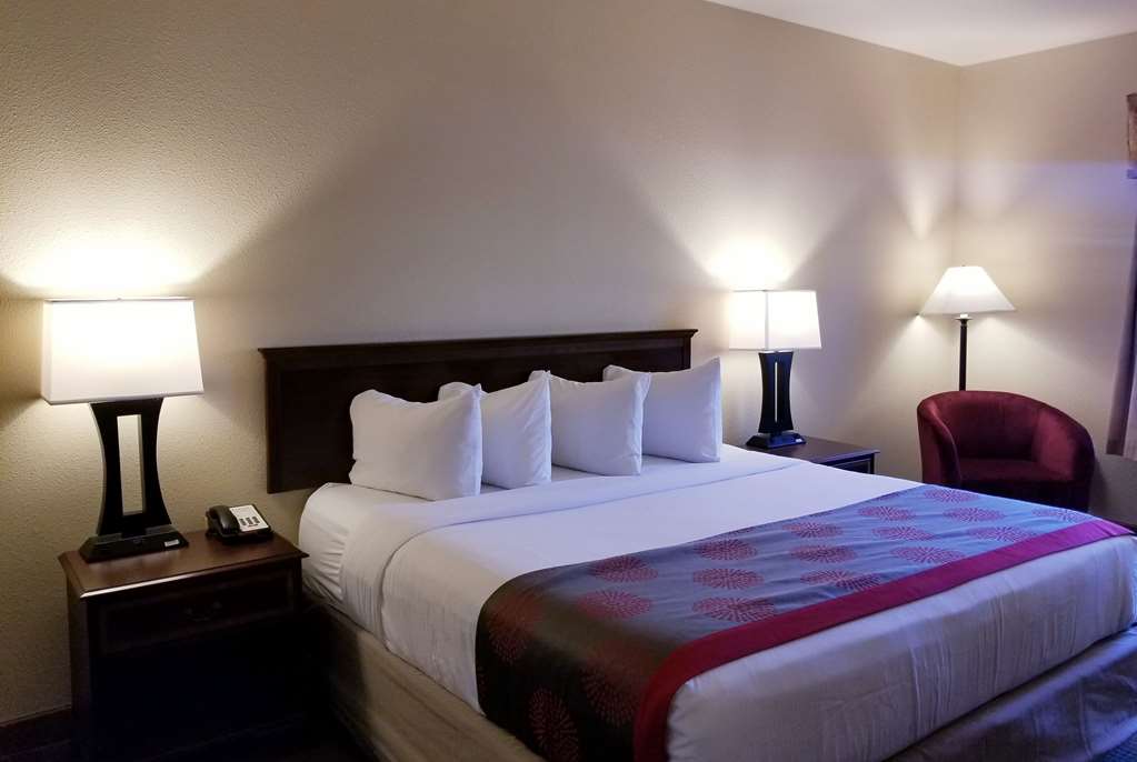 Ramada by Wyndham Sellersburg Louisville North - photo 20