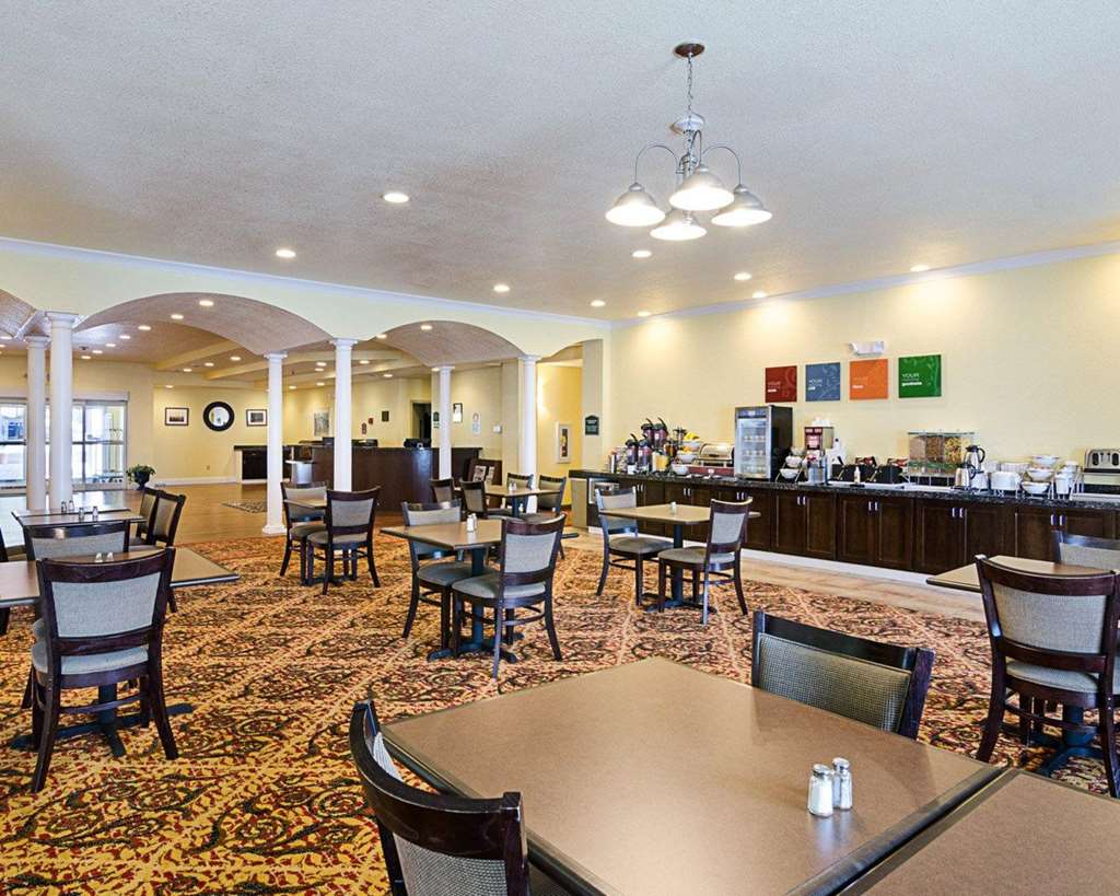 Comfort Inn & Suites Orange Montpelier - photo 32