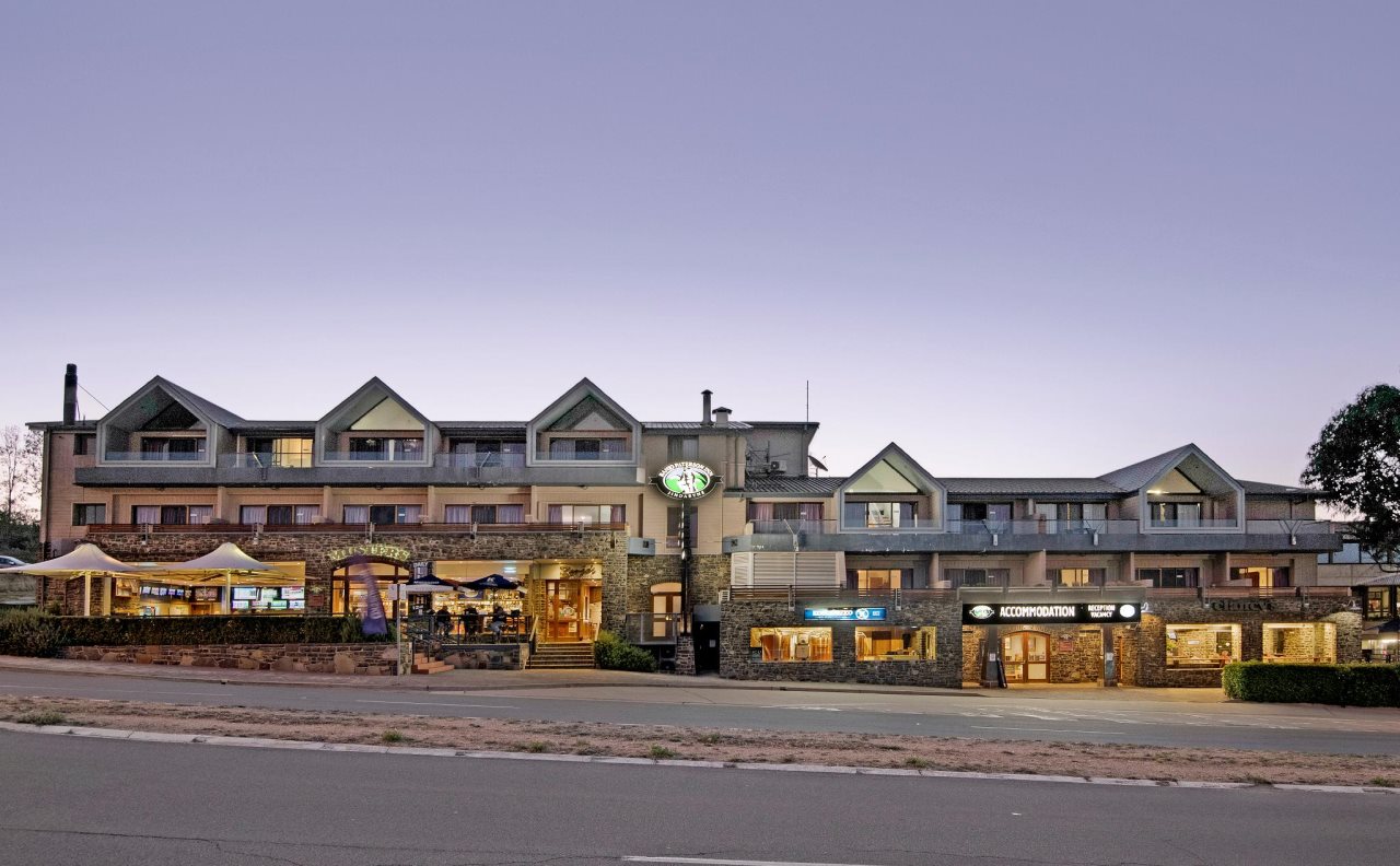 Banjo Paterson Inn in Jindabyne, Australia