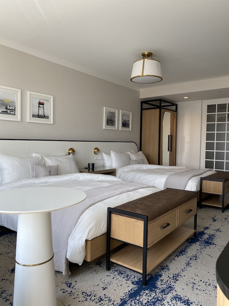 The Brenton Hotel - photo 6