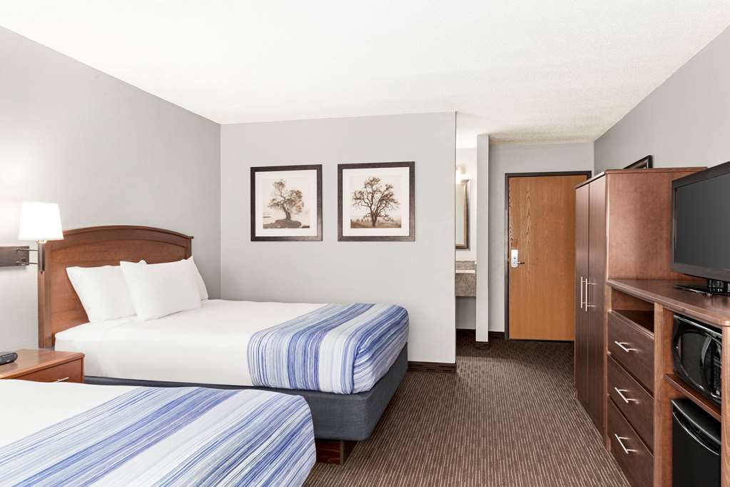AmericInn by Wyndham Sauk Centre - photo 23