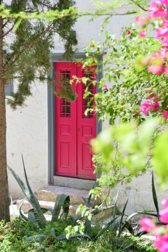 Douskos Porta Rossa — 4-Star Luxury Hotel in Ydra, Greece