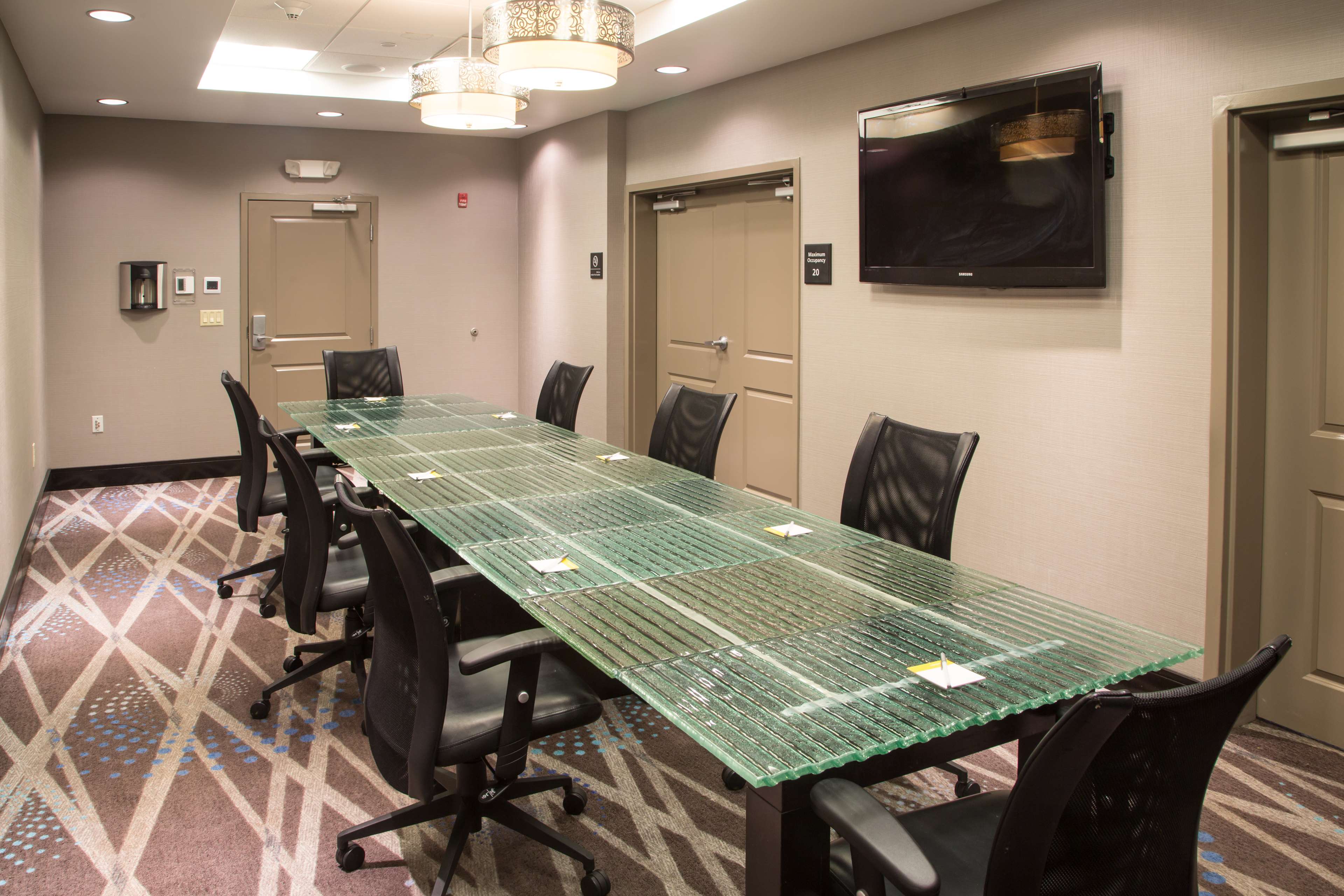 Hampton Inn Oxford Conference Center - photo 26