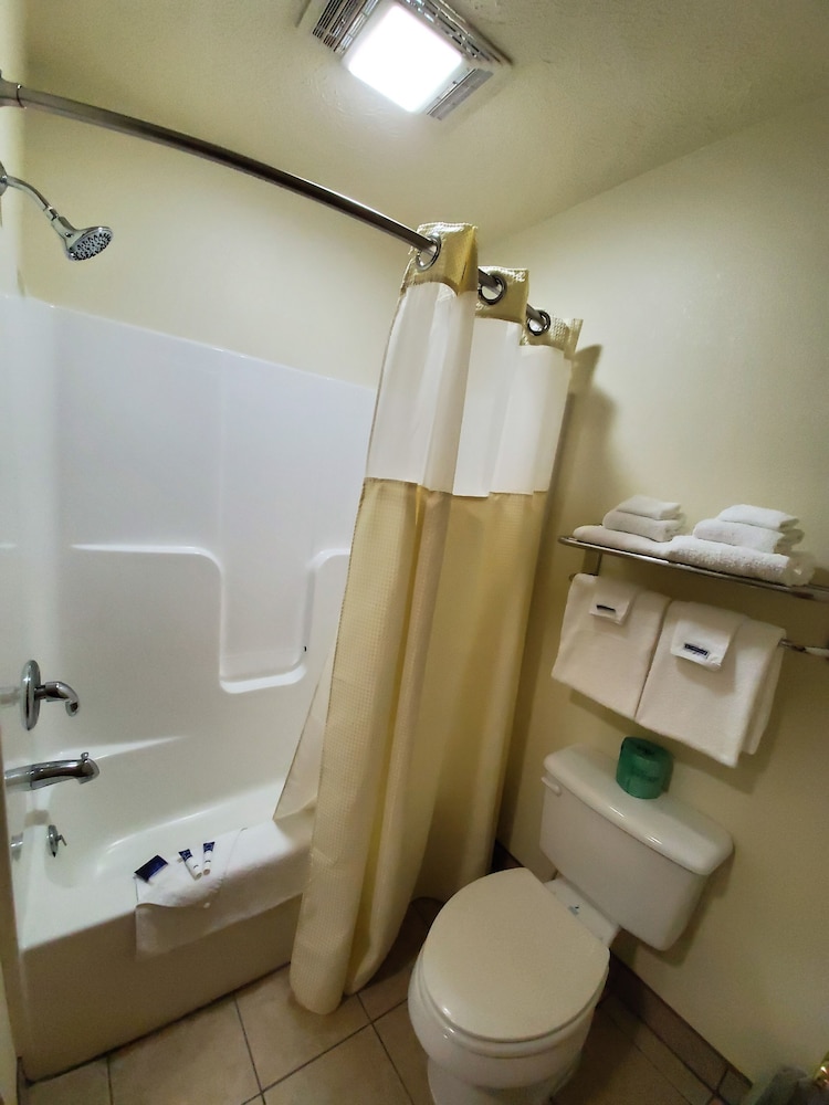Americas Best Value Inn & Suites Independence VA - photo 8