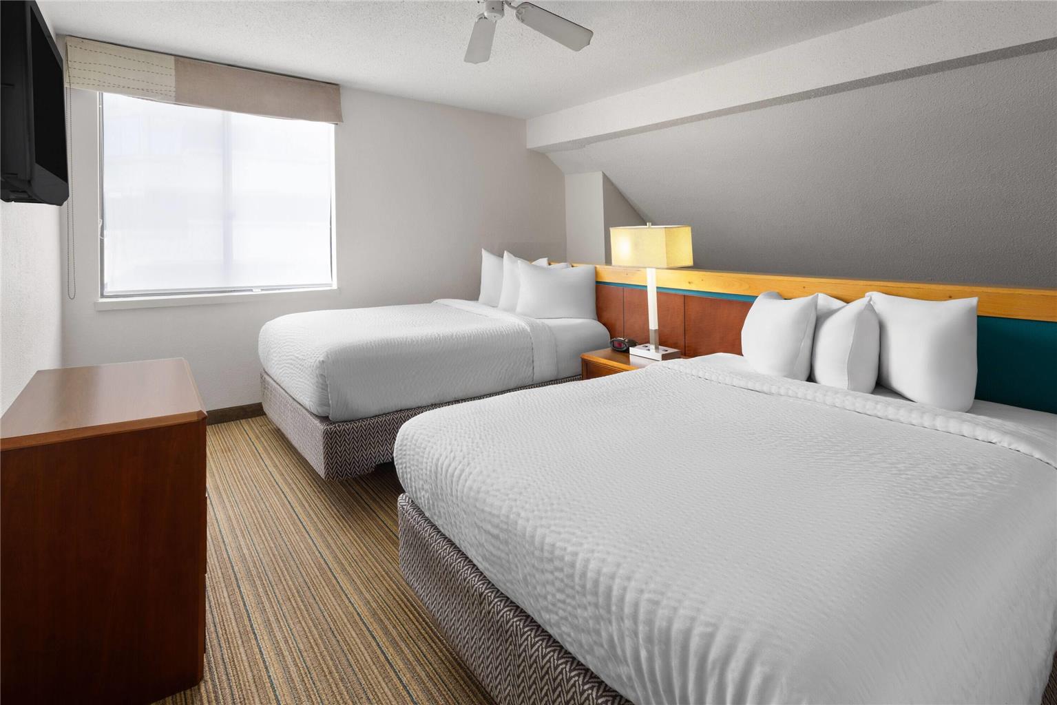 Hawthorn Suites by Wyndham Vienna Tysons Corner - photo 43