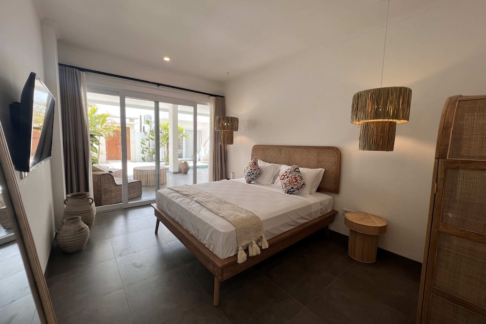 Villa Mood — 4-Star Luxury Hotel in Canggu, Indonesia