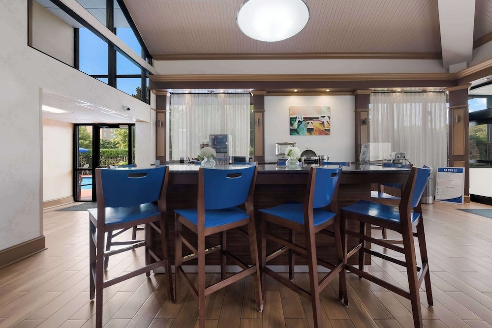Best Western Hampton Coliseum Inn - photo 22