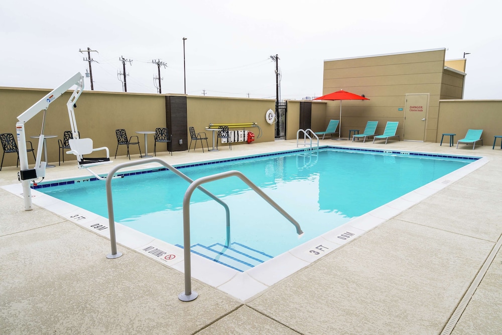 Home2 Suites by Hilton San Antonio at the Rim - photo 32